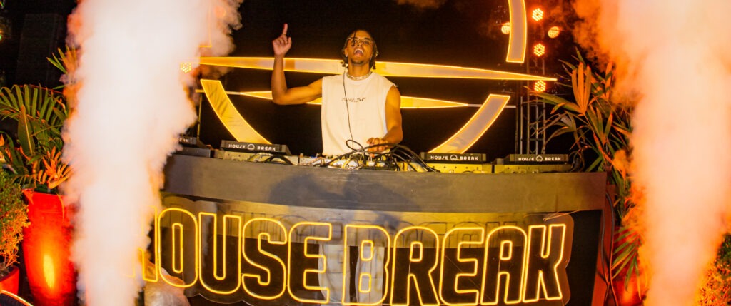 House Break: festa de halloween eletrônica na Barra da Tijuca